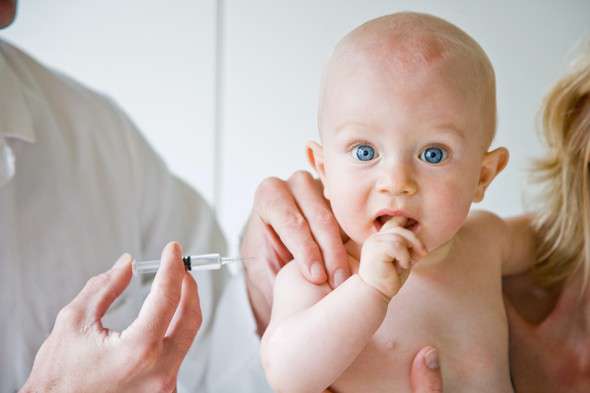 الحرارة بعد التطعيم و التلقيح عند الاطفال
