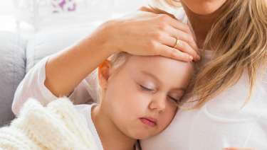 ما علاج السخونة عند الاطفال و الرضع